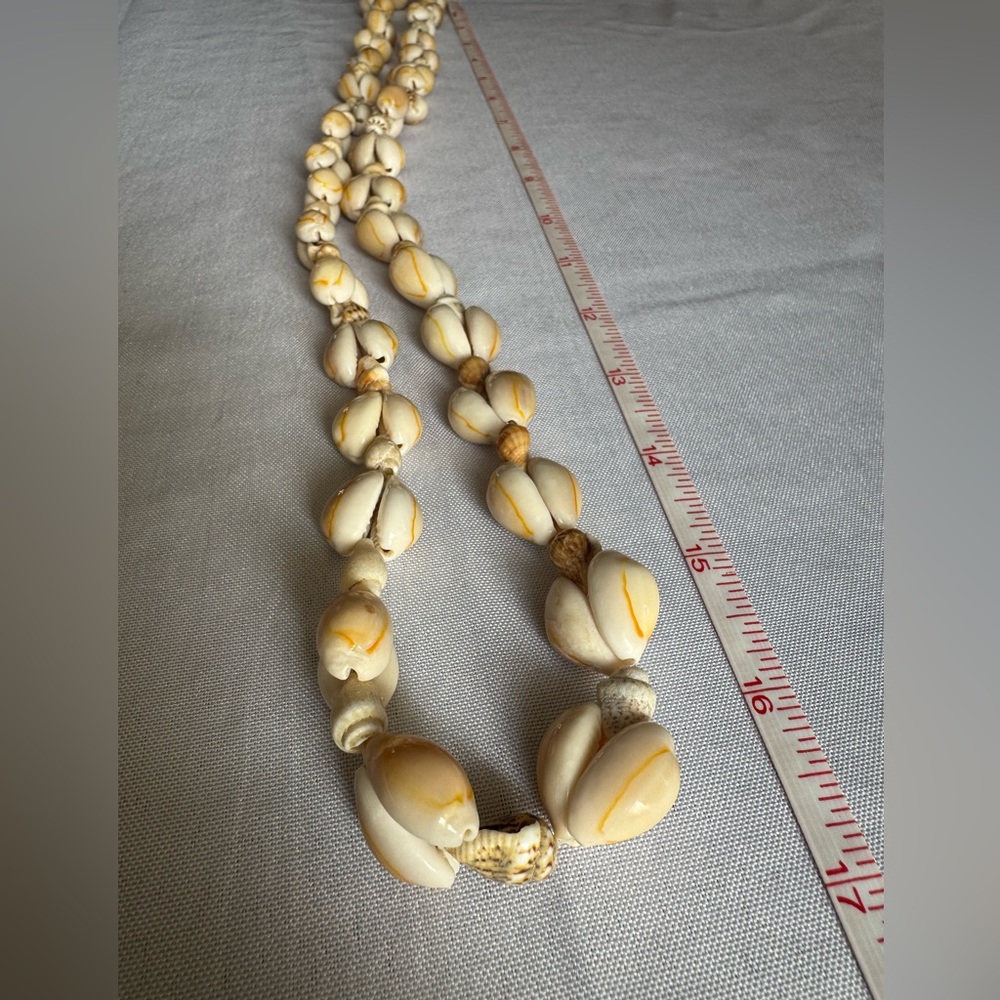 Natural Shell Necklace - Picture 3 of 5